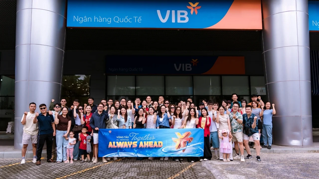 VietTeam tổ chức Tour cho chi nhánh ngân hàng VIB